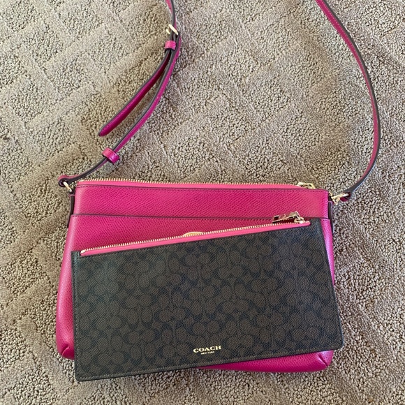 Coach Fuchsia Crossbody Bag with Bonus Wallet - Picture 4 of 5